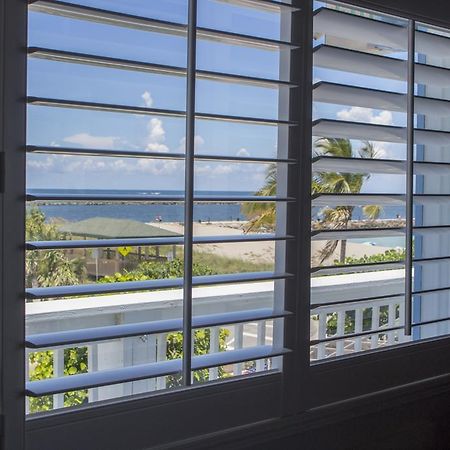 Rhumcay Beach Resort And Grille Fort Pierce Exterior photo