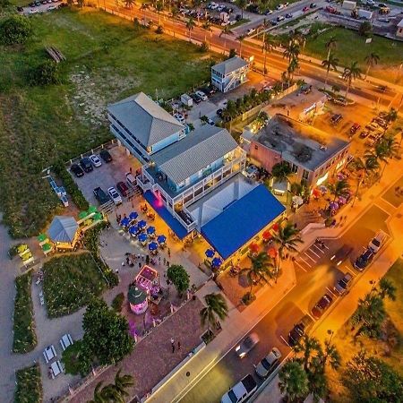Rhumcay Beach Resort And Grille Fort Pierce Exterior photo